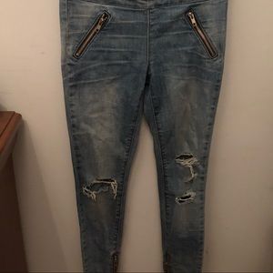 RTA BRAND stretchy jeans!